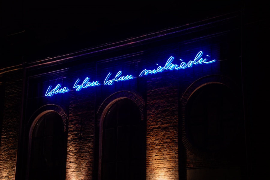 codemanipulator-neon-blue-bleu-blau-niebieski-1995-2008